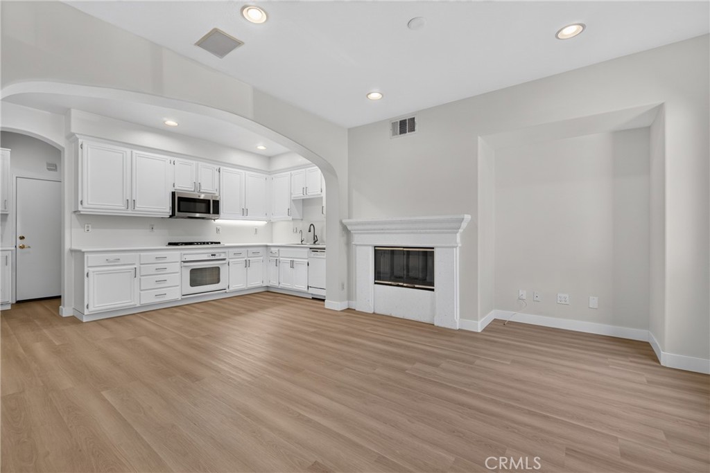 90 Topaz, Irvine CA 92602 - photo 7