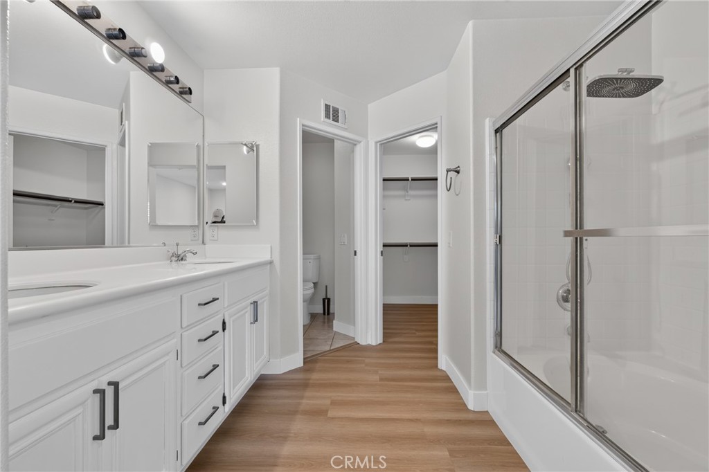 90 Topaz, Irvine CA 92602 - photo 15