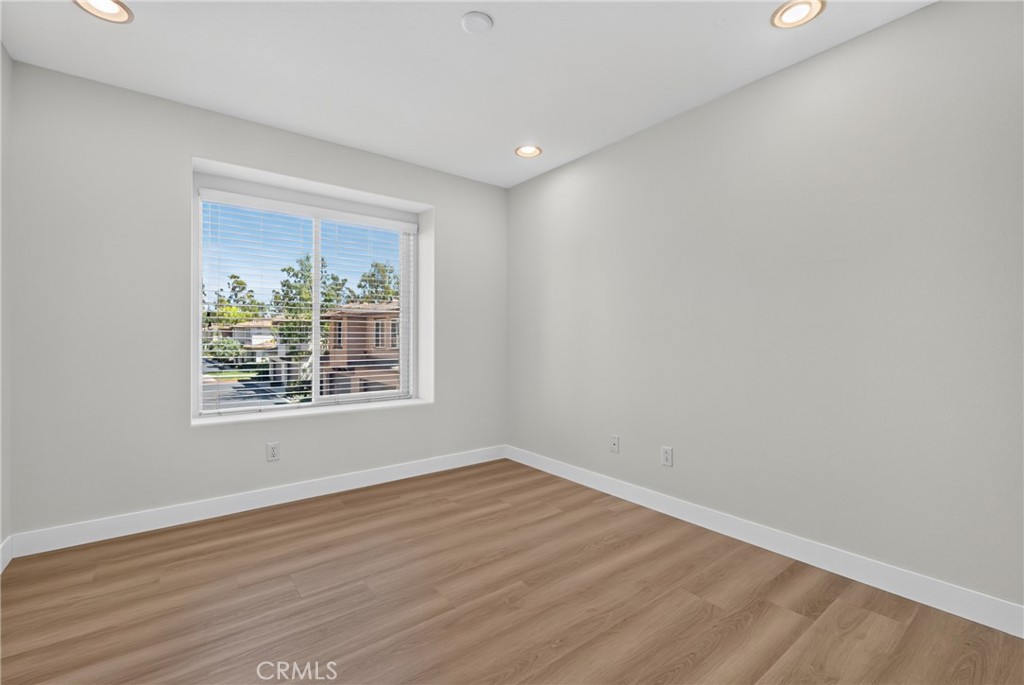 90 Topaz, Irvine CA 92602 - photo 16
