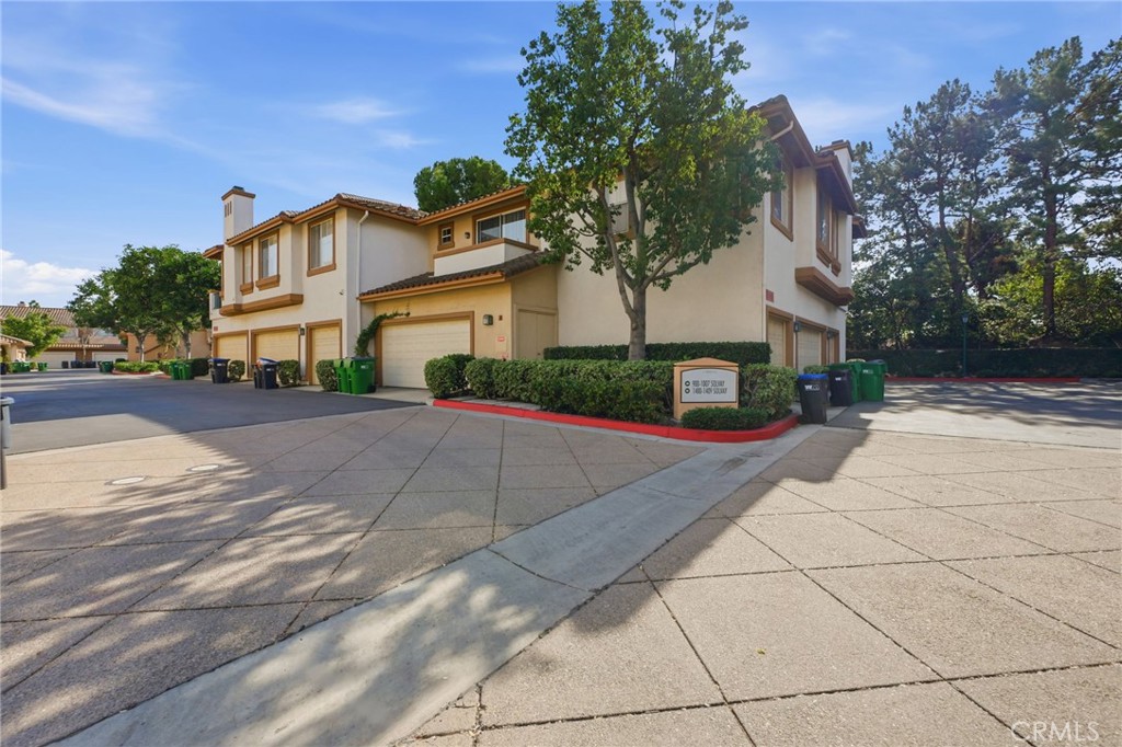 902 Solvay Aisle, Irvine CA 92606 - photo 2