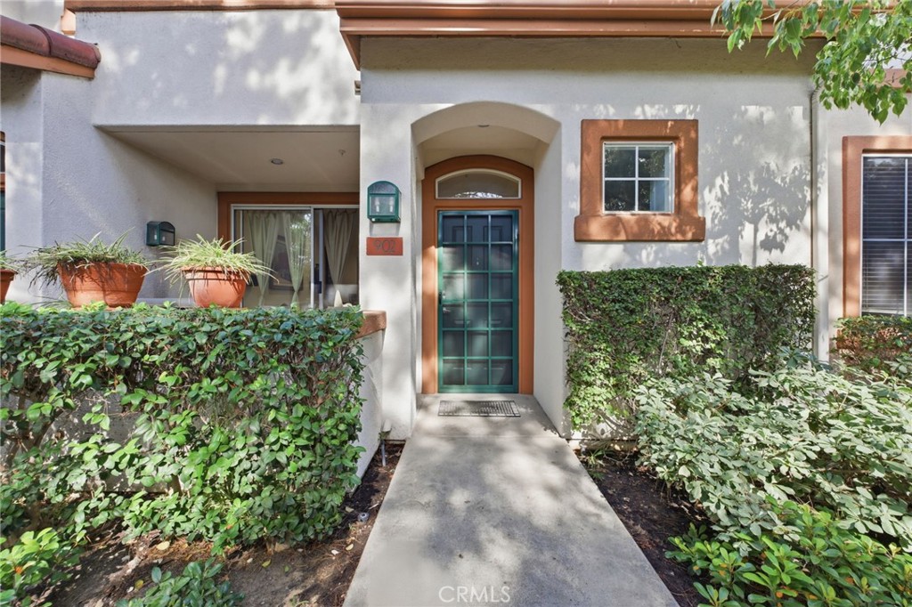 902 Solvay Aisle, Irvine CA 92606 - photo 6