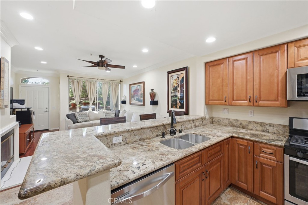902 Solvay Aisle, Irvine CA 92606 - photo 14