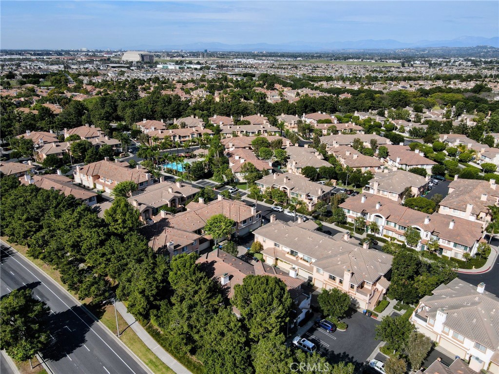 902 Solvay Aisle, Irvine CA 92606 - photo 54