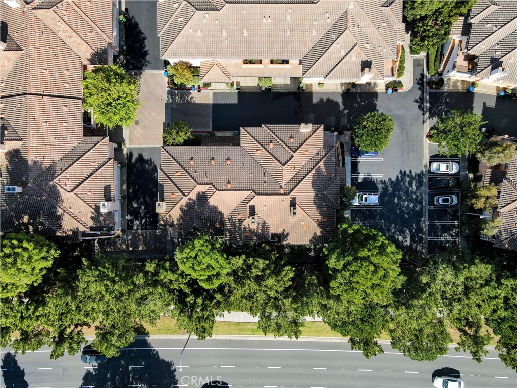 902 Solvay Aisle, Irvine CA 92606 - photo 60
