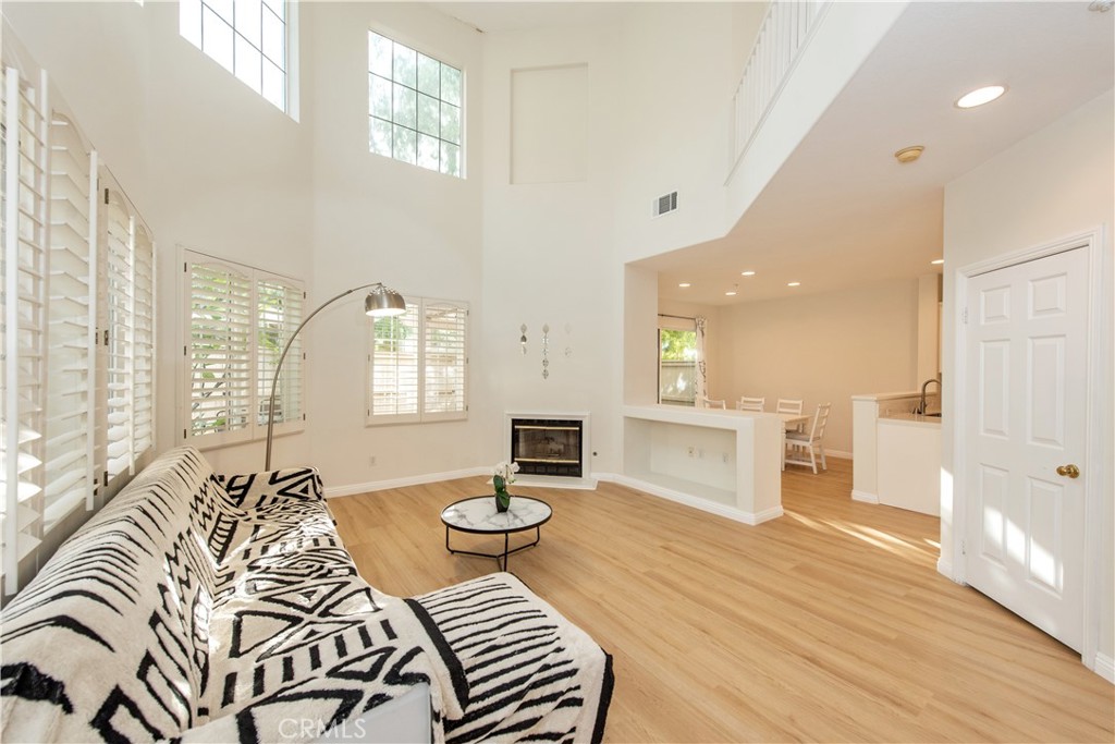 905 Somerville, Irvine CA 92620 - photo 2