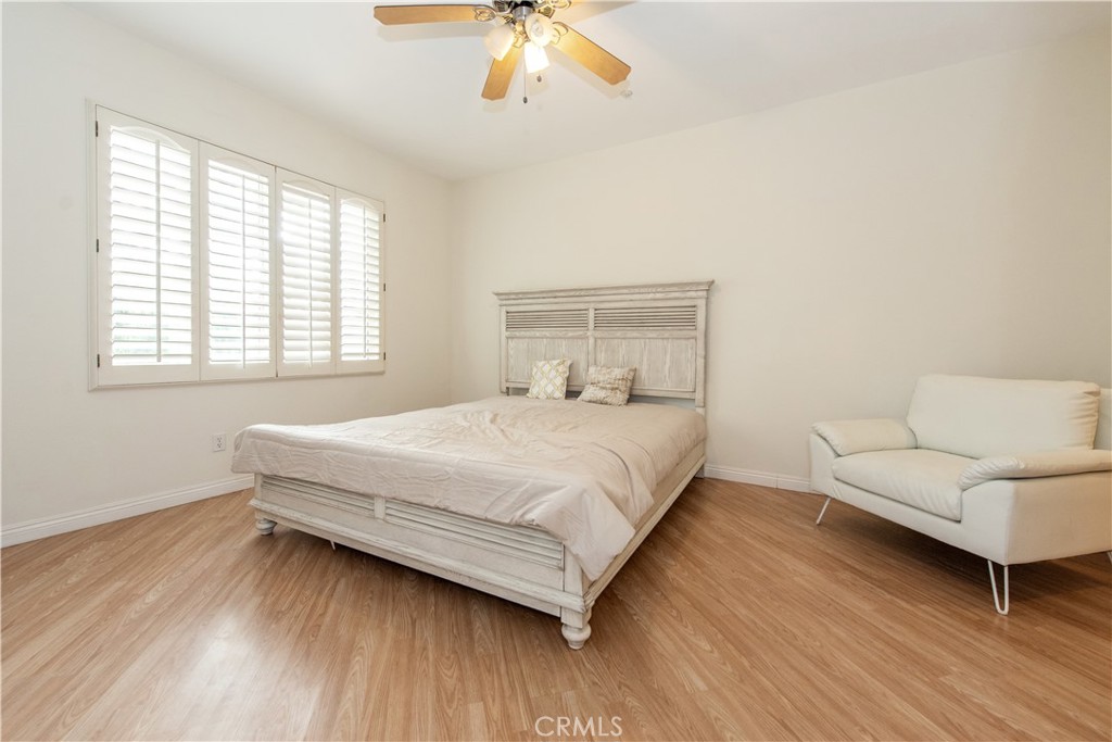 905 Somerville, Irvine CA 92620 - photo 18