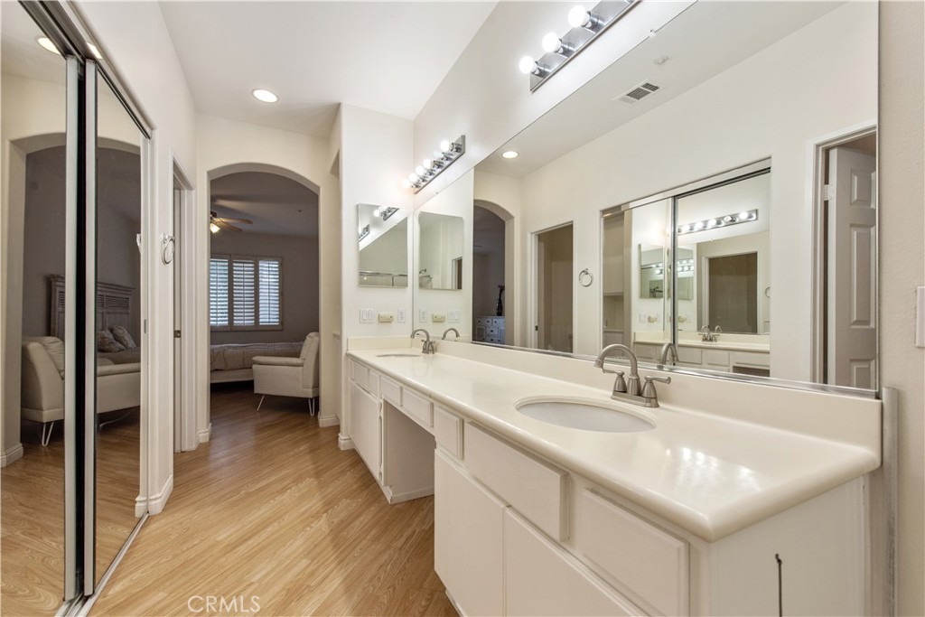 905 Somerville, Irvine CA 92620 - photo 20
