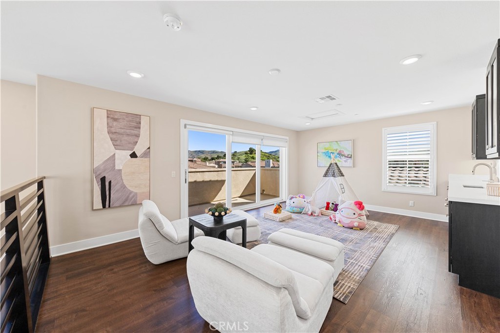 91 Pelican, Irvine CA 92618 - photo 32