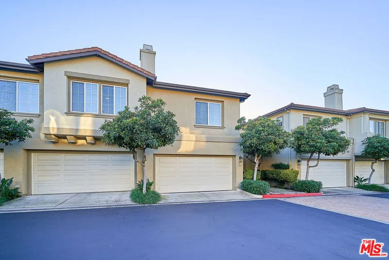 915 Somerville, Irvine