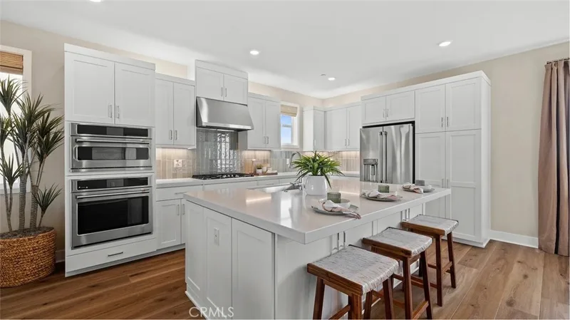 916 Chinon, Irvine, CA 92618