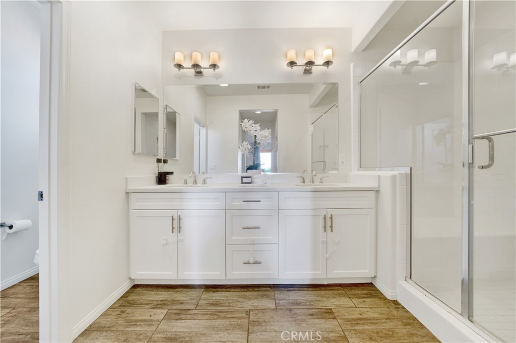 Primary Bathroom - 92 Capricorn, Irvine CA 92618 - photo 21