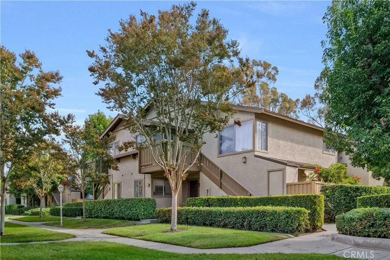 92 Clearbrook, Irvine, CA 92614