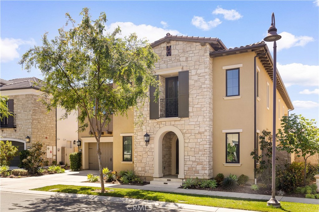 92 Interstellar, Irvine CA 92618 - photo 4