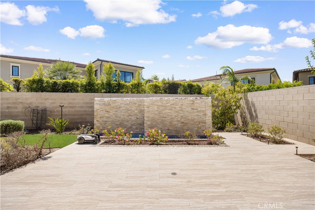 92 Interstellar, Irvine CA 92618 - photo 33