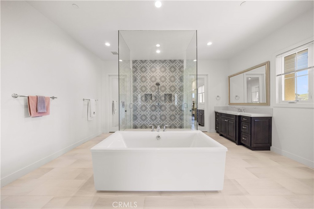 92 Interstellar, Irvine CA 92618 - photo 62