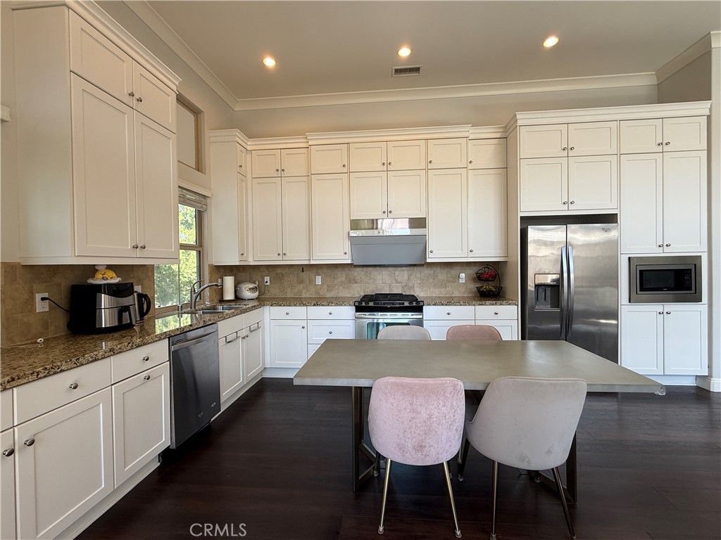 Dining/Kitchen Area - 93 Thornhurst, Irvine CA 92620 - photo 10
