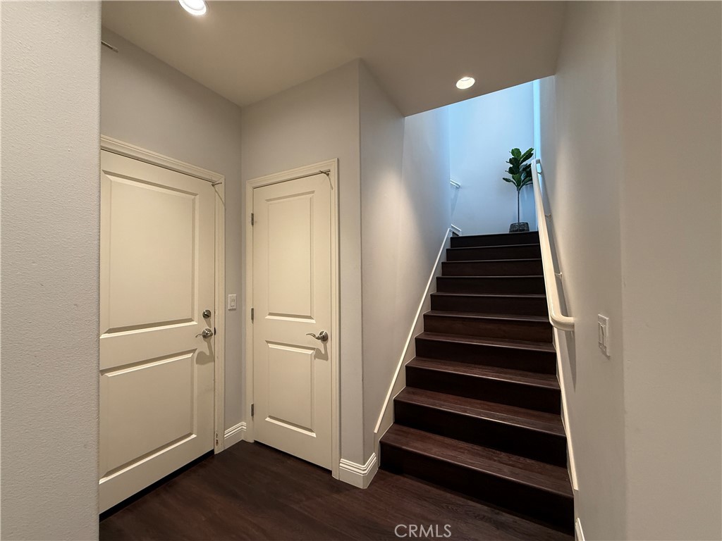 Foyer - 93 Thornhurst, Irvine CA 92620 - photo 25