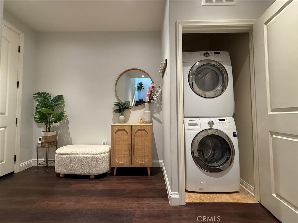 Foyer/Laundry - 93 Thornhurst, Irvine CA 92620 - photo 28