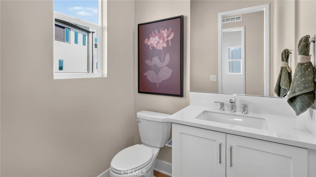 Photos shown are of model only- not actual homesite. - 933 Chinon, Irvine CA 92618 - photo 9