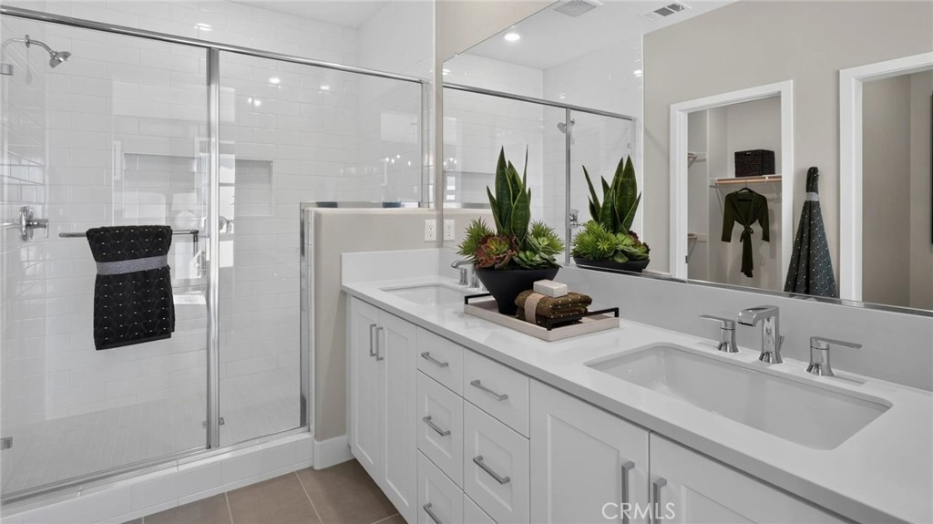 Photos shown are of model only- not actual homesite. - 933 Chinon, Irvine CA 92618 - photo 12