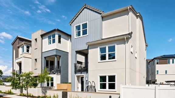 Photos shown are of model only- not actual homesite. - 933 Chinon, Irvine CA 92618 - photo 26