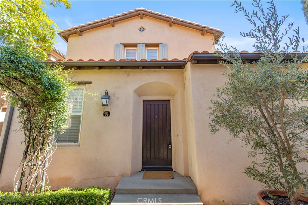 94 Chantilly, Irvine CA 92620 - photo 1