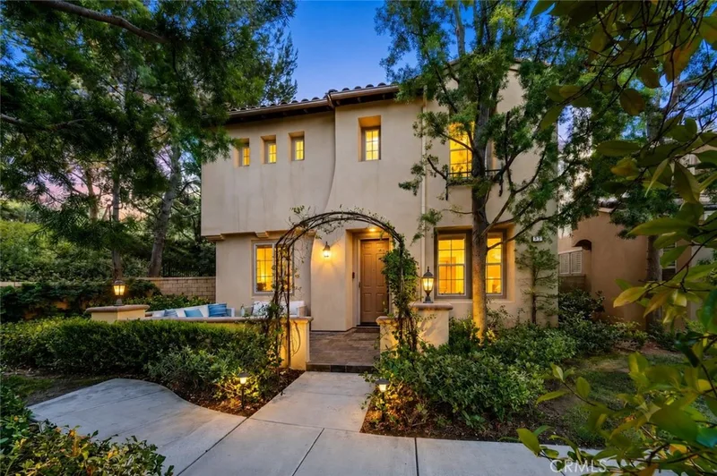 95 Canopy, Irvine, CA 92603