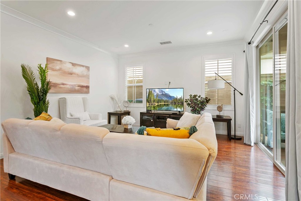 95 hanging garden, Irvine CA 92620 - photo 2