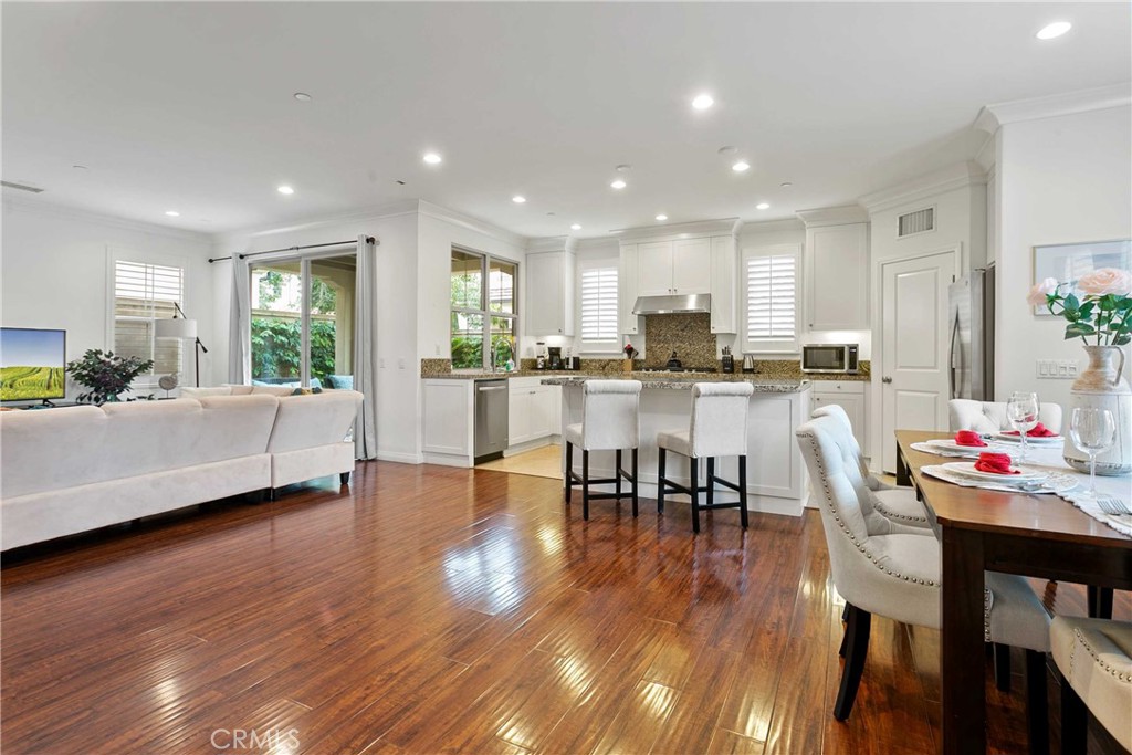 95 hanging garden, Irvine CA 92620 - photo 3