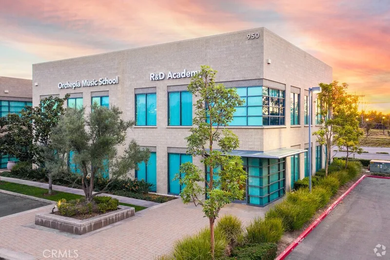 950 Roosevelt, Irvine, CA 92620