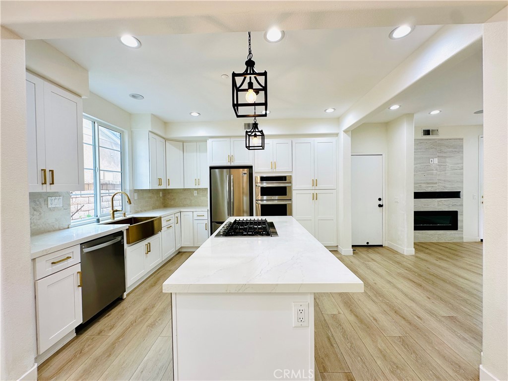 96 Canopy, Irvine CA 92603 - photo 24