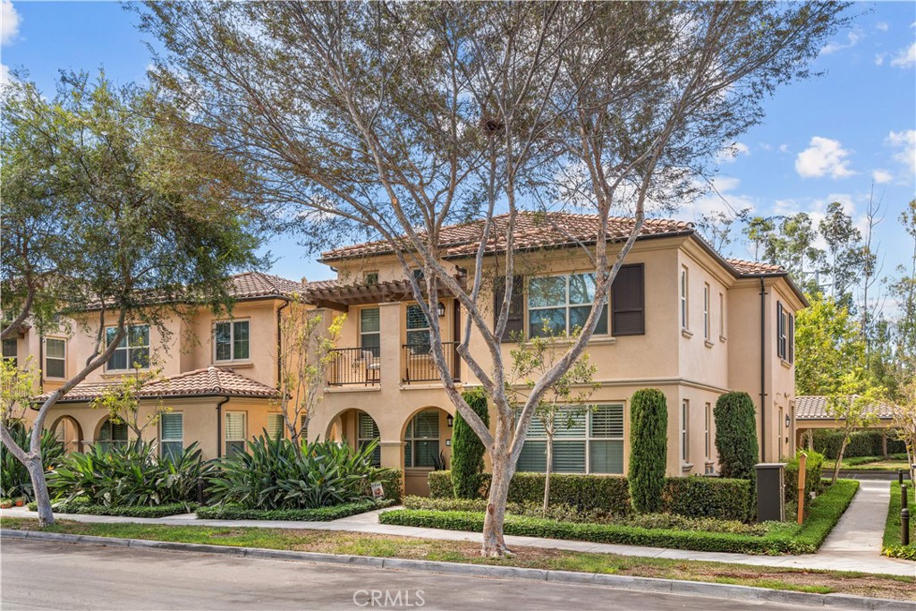 96 Rose Arch 26, Irvine CA 92620 - photo 3
