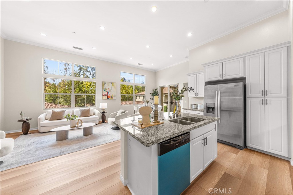 96 Rose Arch 26, Irvine CA 92620 - photo 16