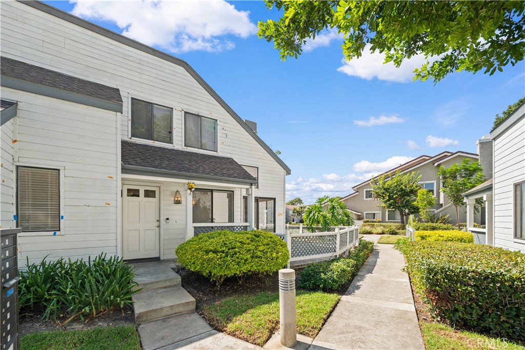 97 Fallingstar 56, Irvine CA 92614 - photo 3