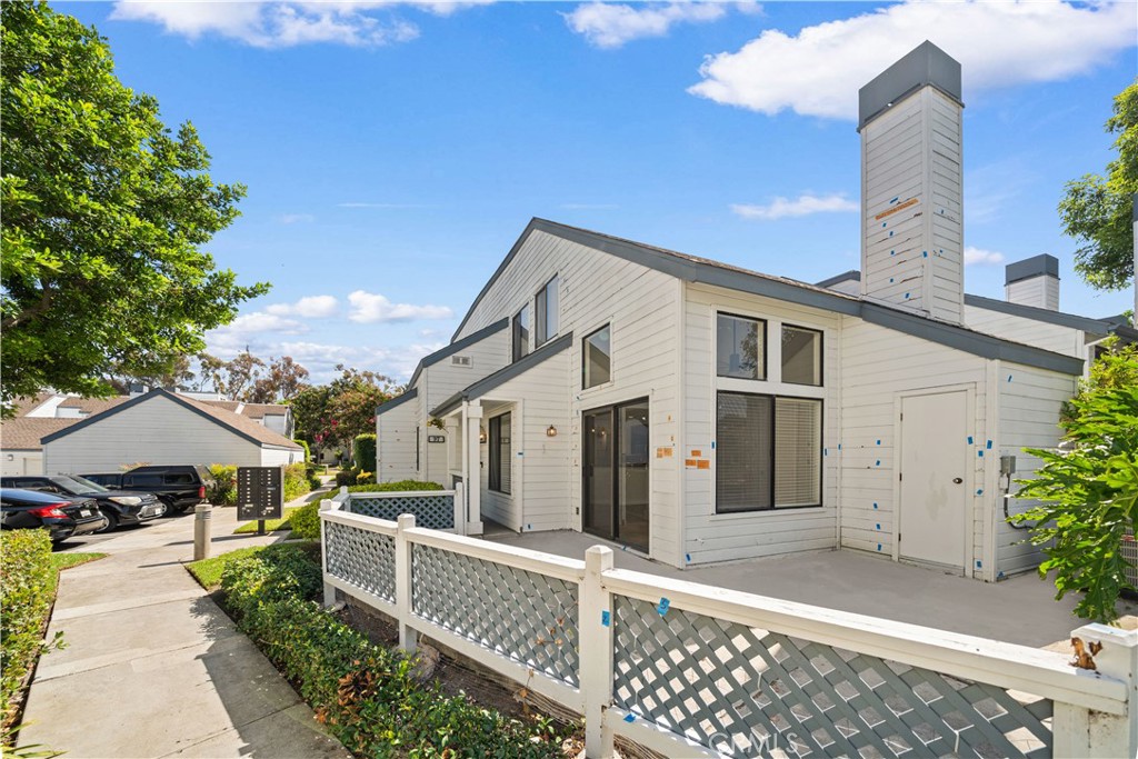 97 Fallingstar 56, Irvine CA 92614 - photo 4