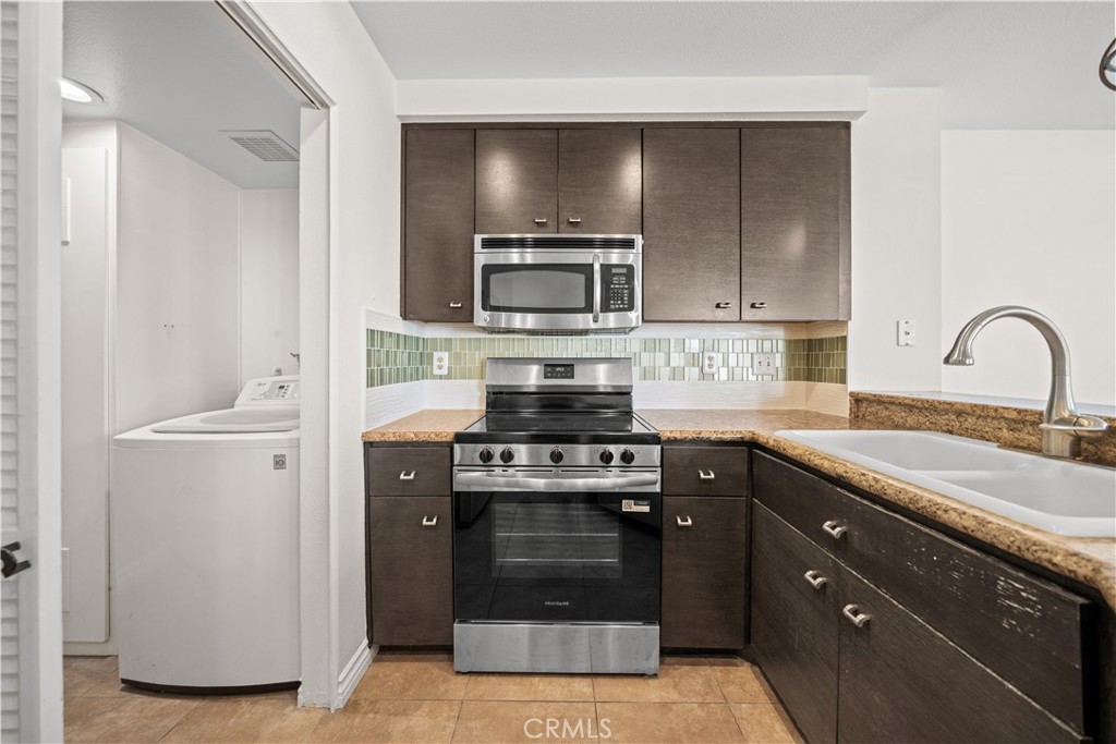 97 Fallingstar 56, Irvine CA 92614 - photo 17