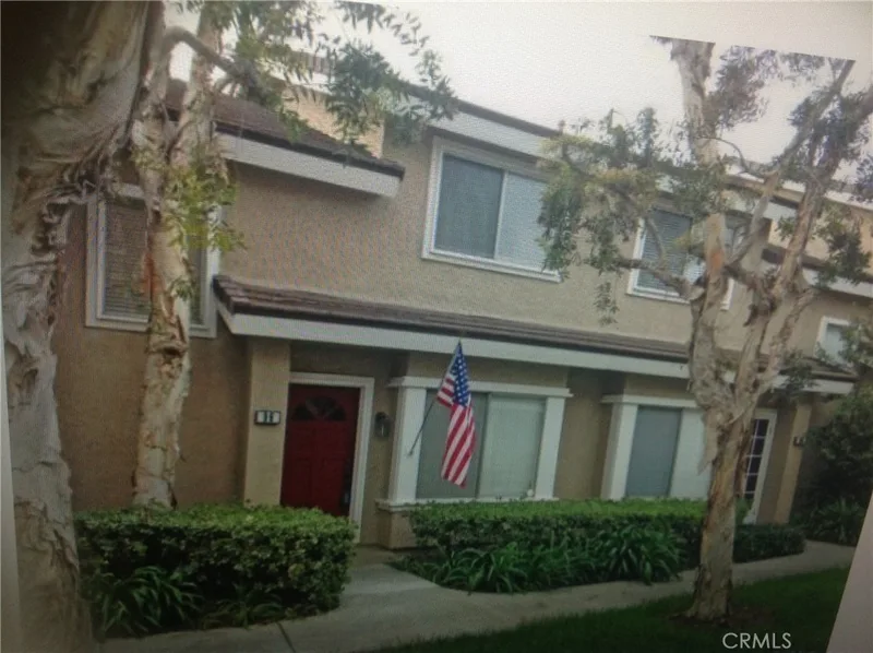 98 Greenmoor 49, Irvine, CA 92614