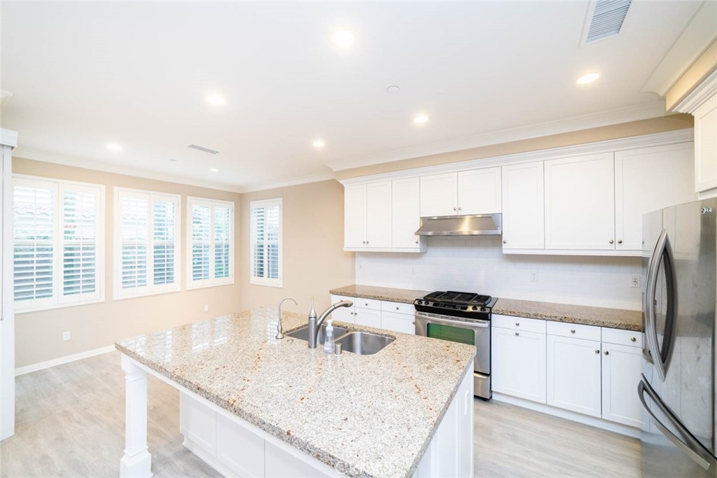 98 Rembrandt, Irvine CA 92620 - photo 9