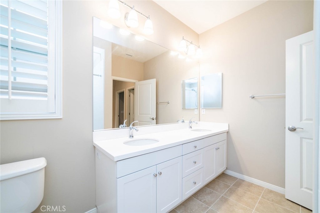 98 Rembrandt, Irvine CA 92620 - photo 22