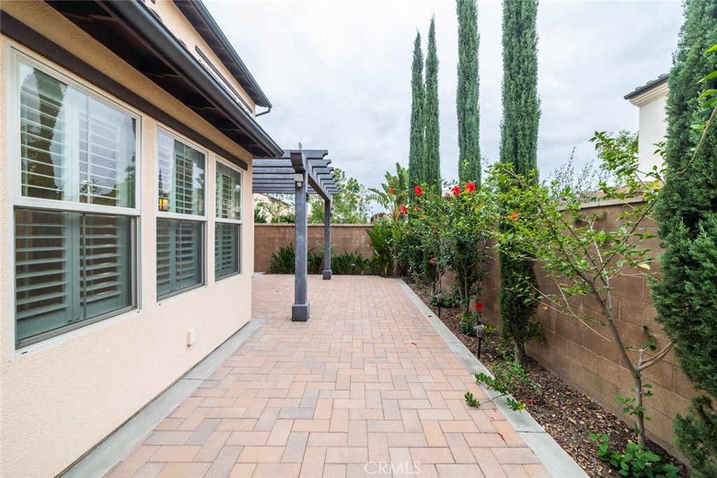98 Rembrandt, Irvine CA 92620 - photo 32