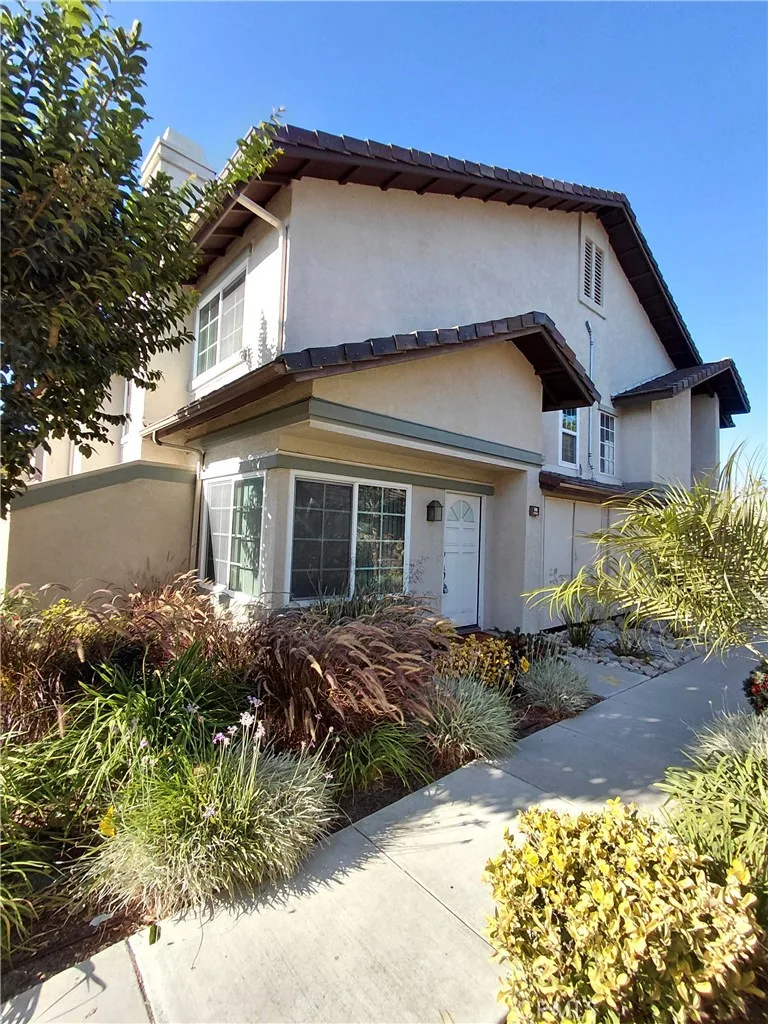 99 Oxford, Irvine, CA 92612