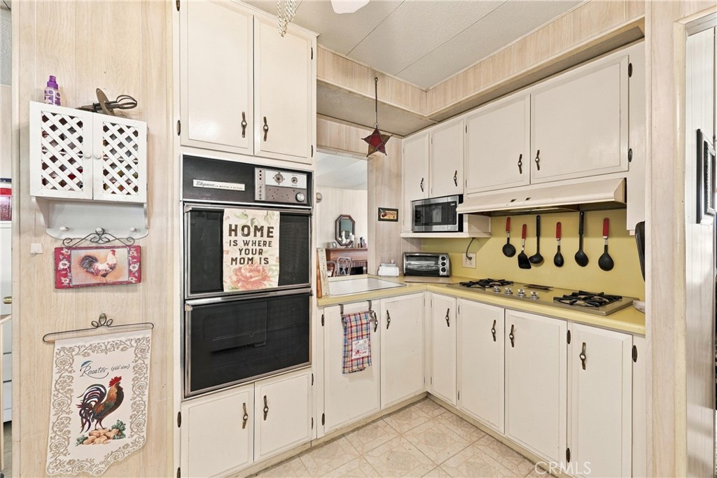 1001 Lambert Road 190, La Habra CA 90631 - photo 17