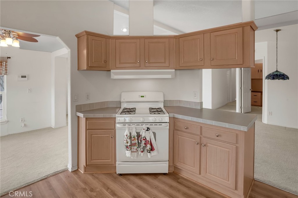 1001 W Lambert 219, La Habra CA 90631 - photo 15
