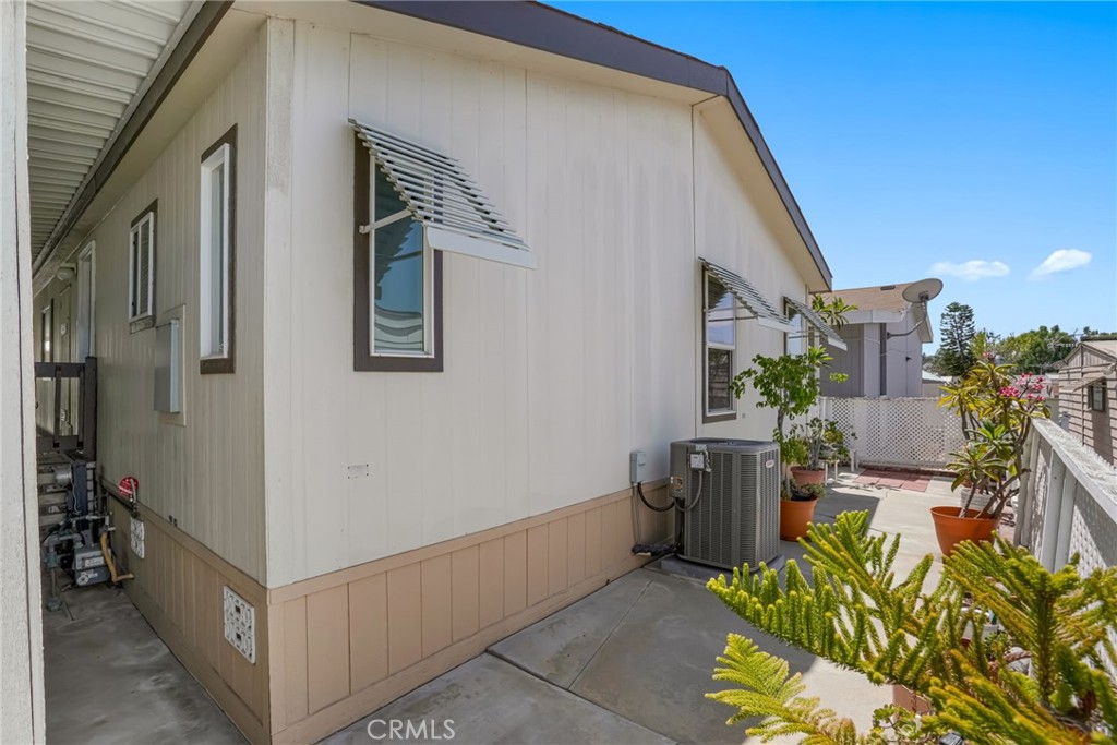 1001 W Lambert 219, La Habra CA 90631 - photo 47