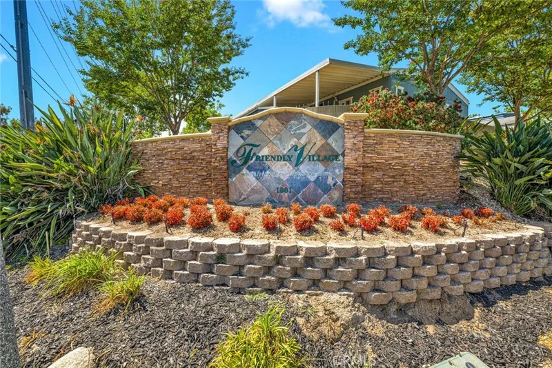 1001 W Lambert 30, La Habra