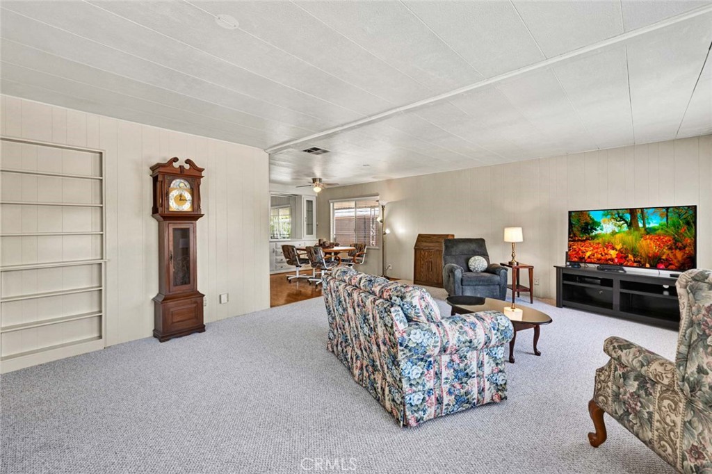 1001 W Lambert 30, La Habra CA 90631 - photo 8