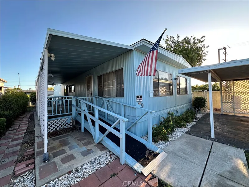 1001 W Lambert Road 20, La Habra, CA 90631