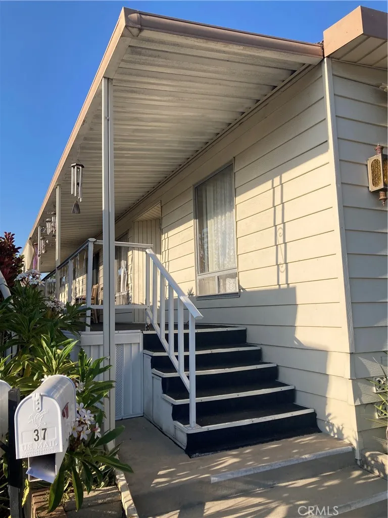 1001 W Lambert Road 37, La Habra, CA 90631