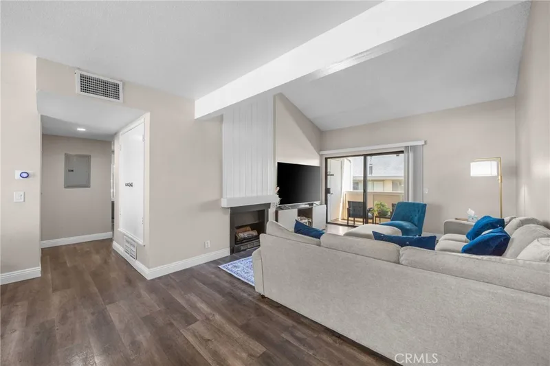 1042 E La Habra Boulevard 227, La Habra