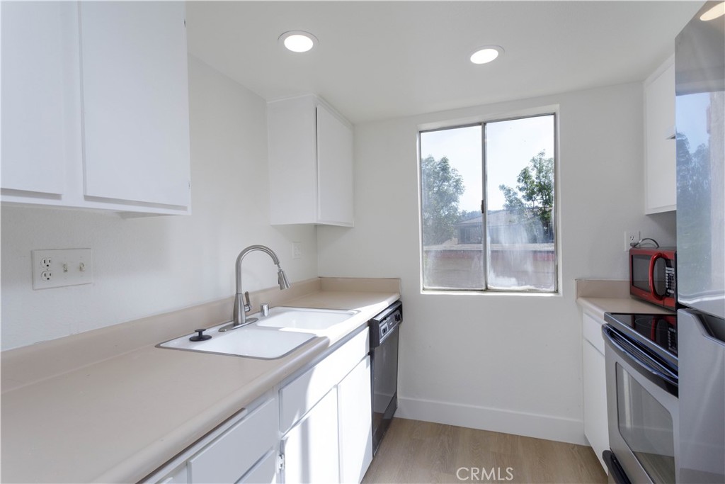 1044 S Idaho 1, La Habra CA 90631 - photo 6